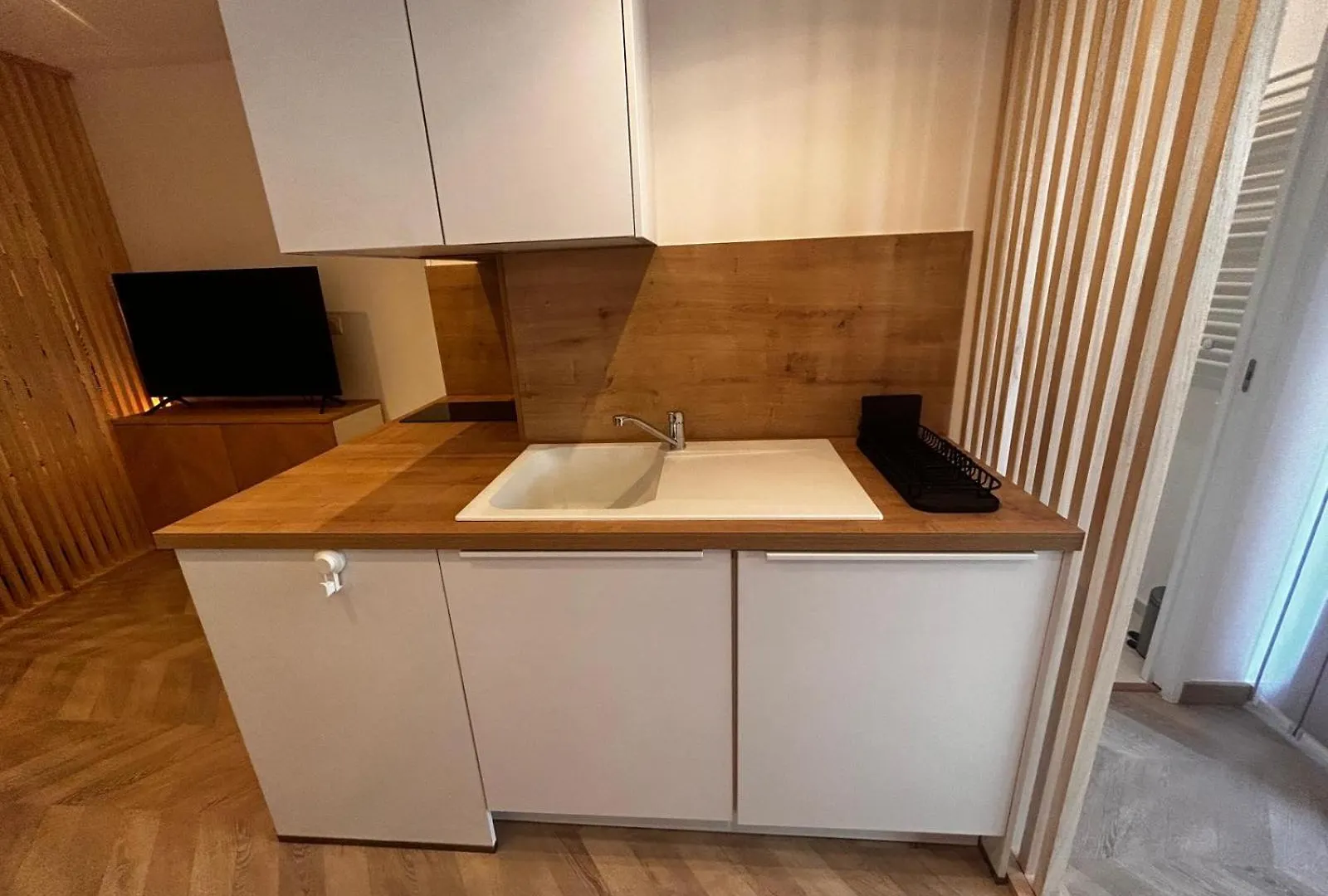 Studio Moderne Climatise Avec Coin Nuit, Proche Mer Et Hauts De Cagnes 0*, Cagnes-sur-Mer France