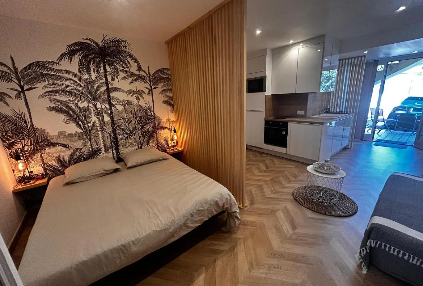 Studio Moderne Climatise Avec Coin Nuit, Proche Mer Et Hauts De Cagnes 0*, Cagnes-sur-Mer France
