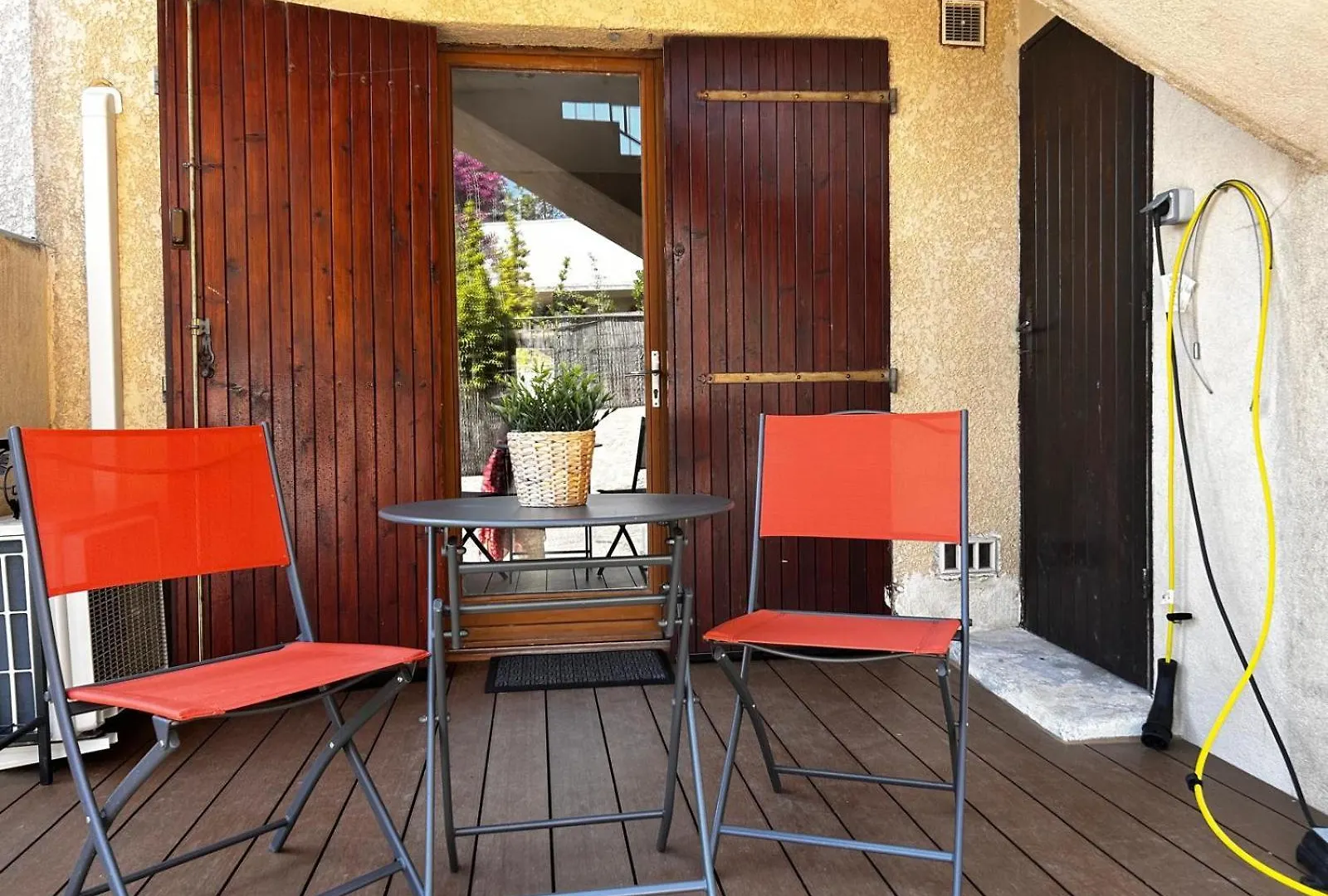 Studio Moderne Climatise Avec Coin Nuit, Proche Mer Et Hauts De Cagnes 0*, Cagnes-sur-Mer