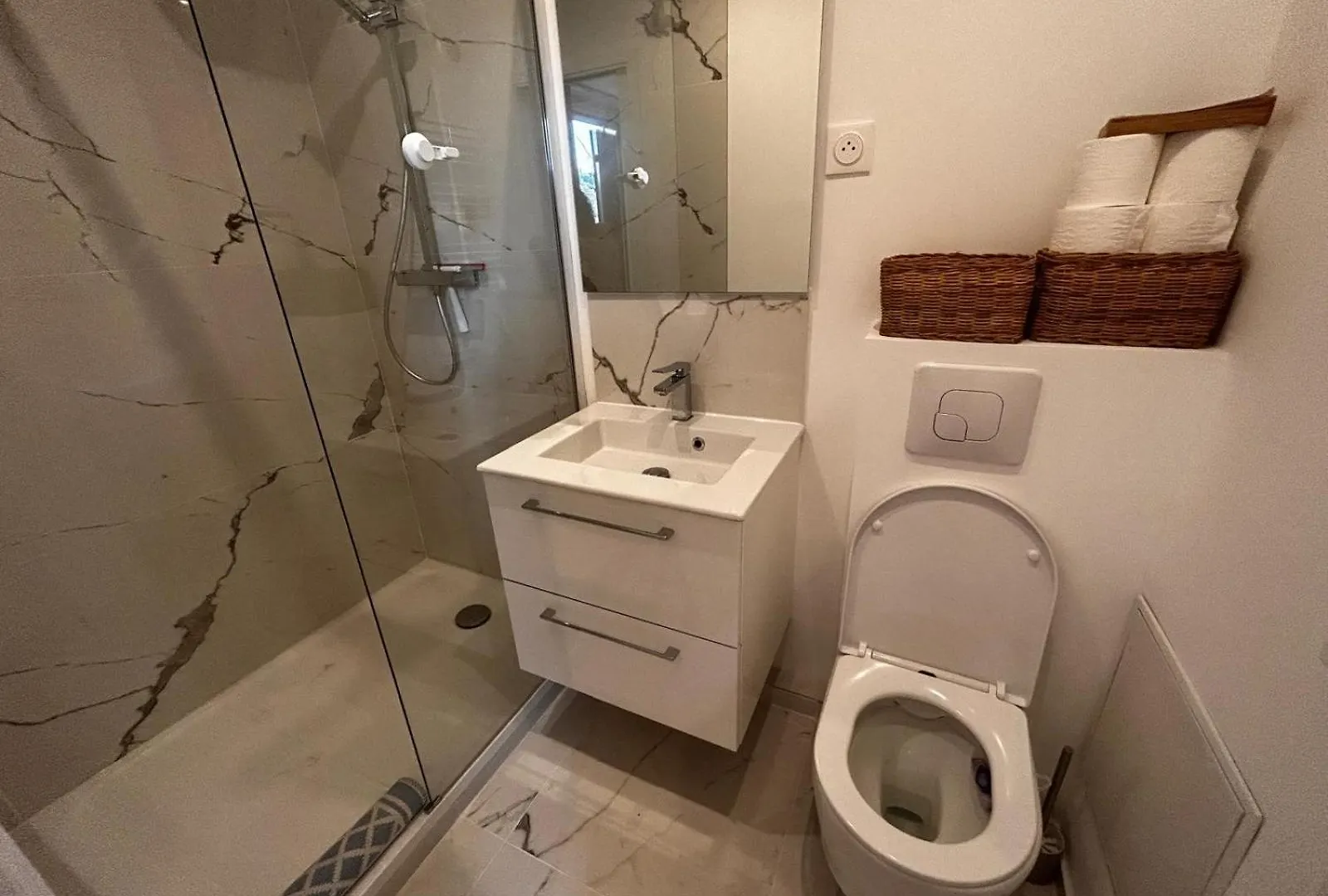 Studio Moderne Climatise Avec Coin Nuit, Proche Mer Et Hauts De Cagnes Apartment Cagnes-sur-Mer